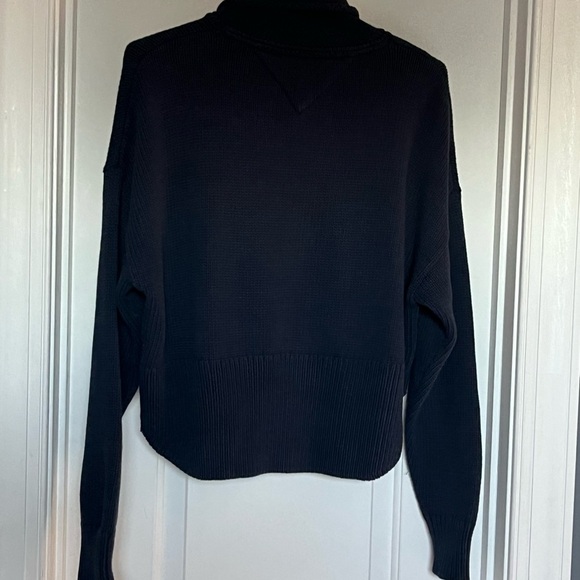 Tommy Jeans Logo Turtleneck Sweater Slouchy Navy Blue Urban Crop S/M READ GUC - Picture 4 of 14